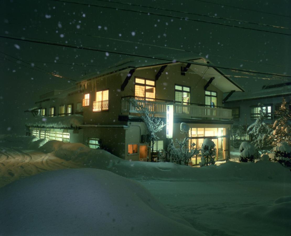 Ougiya Ryokan Хакуба Екстер'єр фото